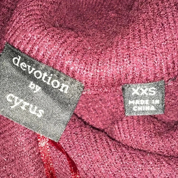 Devotion by Cyrus Burgundy Red Cowl Neck Ribbed Tunic Sweater Size XXS - Picture 6 of 7